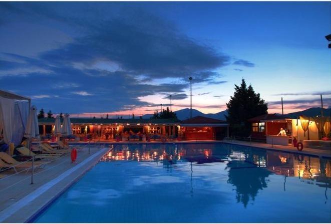 Le Chalet Ксанти Экстерьер фото