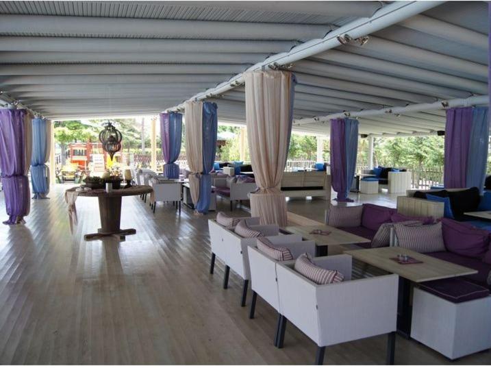 Le Chalet Ксанти Экстерьер фото